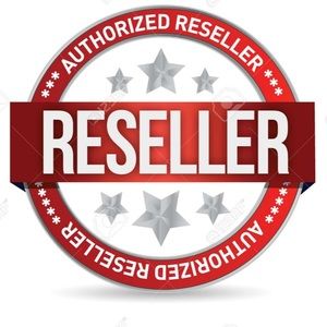 ✨Authorized Poshmark Ambassador Reseller⭐️✨